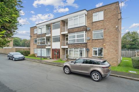 Nursery Road, Pinner, HA5 2 bed apartment for sale