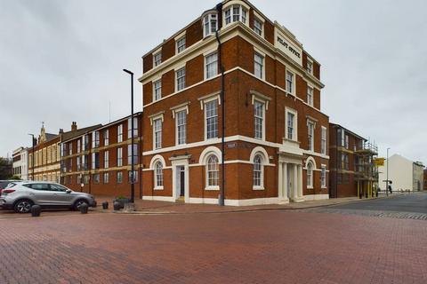 Queen Street, HU1 1 bed apartment for sale