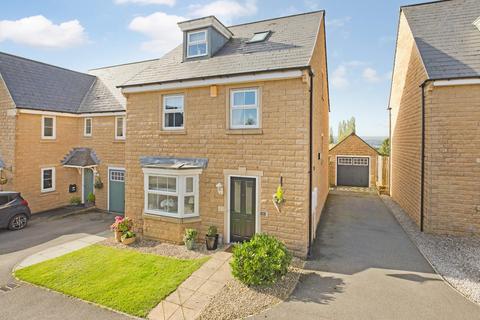 Honey Pot Drive, Baildon BD17 4 bed detached house for sale