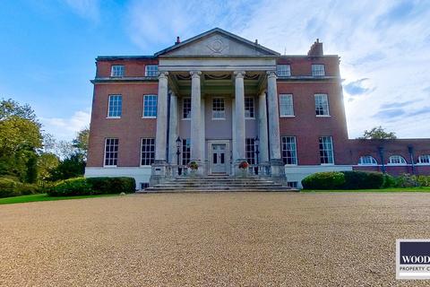 Church Lane, Broxbourne EN10 4 bed apartment for sale