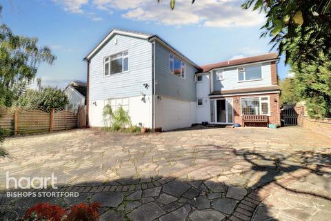 Sawbridgeworth CM21 4 bed detached house for sale