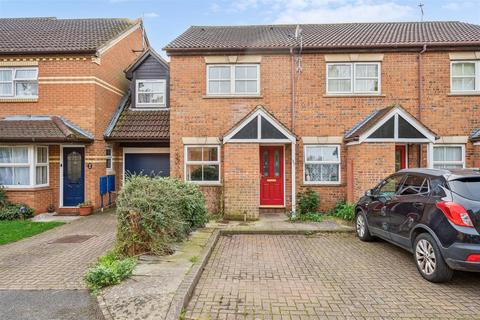 Beaconsfield Road, Aylesbury HP21 2 bed terraced house for sale