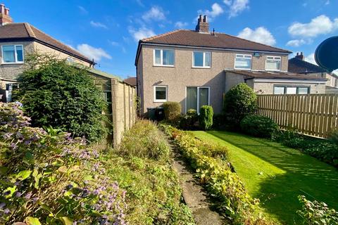Burniston Drive, Huddersfield 3 bed semi
