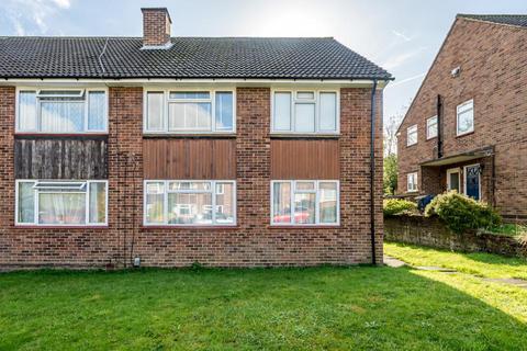 Chesham,  Buckinghamshire,  HP5 2 bed maisonette for sale