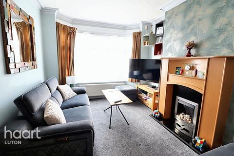 Mansfield Road, Luton 3 bed terraced house for sale