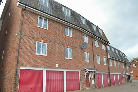 Poets Way, Dorchester 2 bed apartment for sale