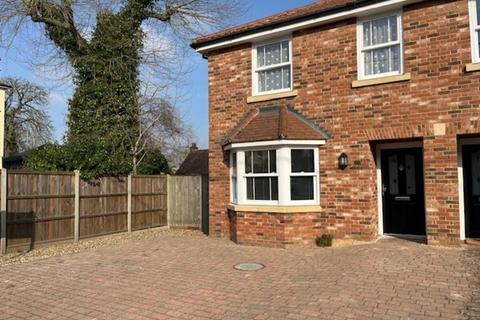 4 bedroom semi-detached house for sale