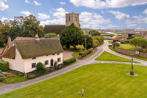 Caston, Attleborough 4 bed cottage for sale