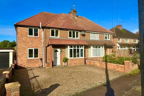 4 bedroom semi-detached house for sale