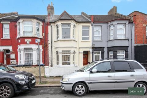 Cobbold Road, London NW10 3 bed terraced house for sale