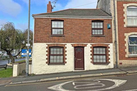 Truro city centre, Cornwall 2 bed end of terrace house for sale