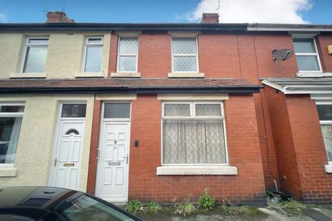 Gordon Road, Fleetwood FY7 3 bed terraced house for sale