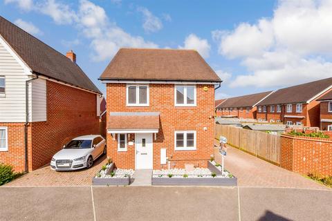 Oaken Wood Drive, Maidstone, Kent 4 bed detached house for sale