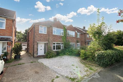 Friars Oak Road, Hassocks, BN6 3 bed semi