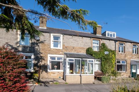 Halsteads Cottages, Settle BD24 2 bed cottage for sale