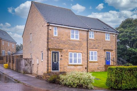 Tennyson Avenue, Huddersfield 3 bed semi