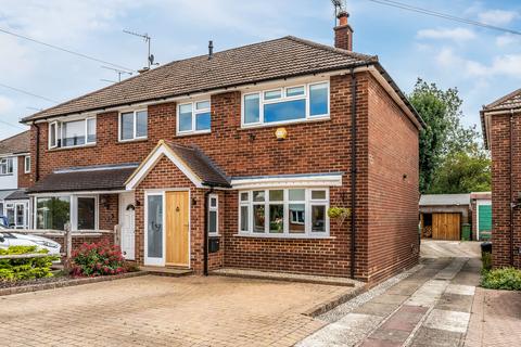 Montfort Road, Kemsing, Sevenoaks, Kent 3 bed semi