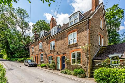 Station Road, Cowden, Edenbridge, Kent 3 bed terraced house for sale