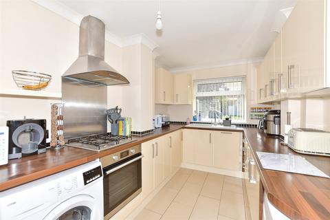 Staplehurst Gardens, Margate, Kent 2 bed terraced house for sale