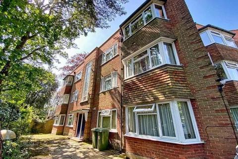 North Road, Poole BH14 2 bed flat for sale