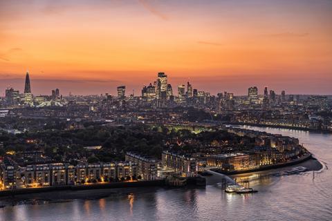 Marsh Wall London E14 2 bed apartment for sale