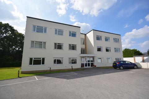 Wallace Road, Broadstone BH18 2 bed apartment for sale