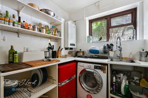 St Peter's Street, London Studio for sale
