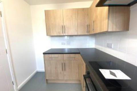 3 bedroom flat for sale