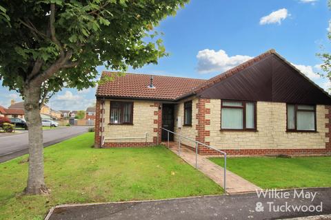 Willow Court, Bridgwater TA6 2 bed semi