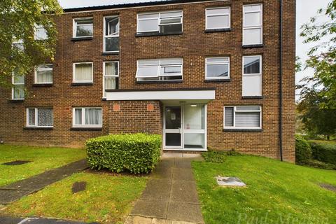 Woodpecker Mount, Pixton Way, Croydon 1 bed flat for sale