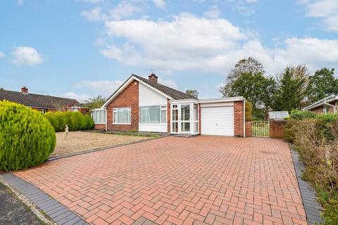 Mark Lemmon Close, Norwich NR4 3 bed detached bungalow for sale