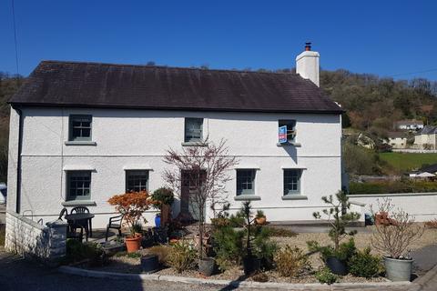 Portis Gate, Llanfynydd, Carmarthen... 2 bed cottage for sale