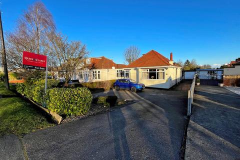 Hull Road, Woodmansey, Beverley 3 bed detached bungalow for sale