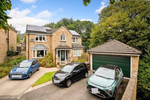 Woodlea Avenue, Huddersfield, HD3 4 bed detached house for sale