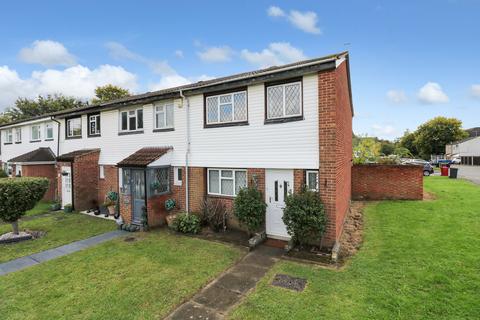 Goldsworthy Way, Burnham SL1 4 bed end of terrace house for sale