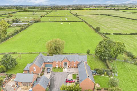 Home Farm Mews, Denchworth, OX12 4 bed barn conversion for sale
