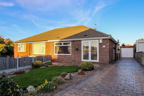 2 bedroom semi-detached bungalow for sale