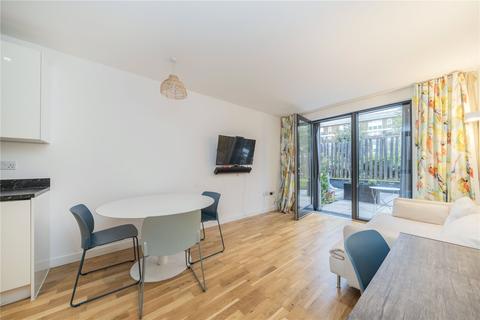 Wynne Road, London SW9 1 bed apartment for sale