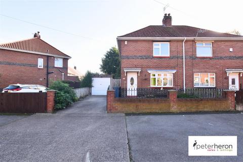 2 bedroom semi-detached house for sale