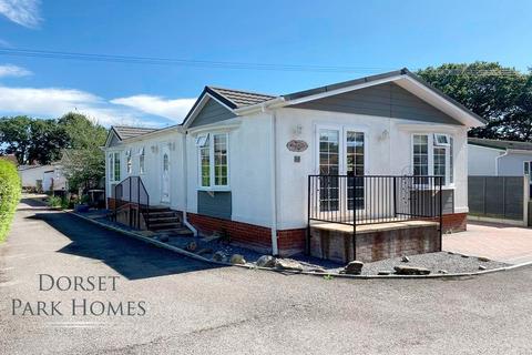 Hillbury Park, Alderholt, Hampshire, SP6 2 bed park home for sale