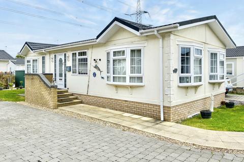 Deer's Court, Horton Road, Three... 2 bed park home for sale