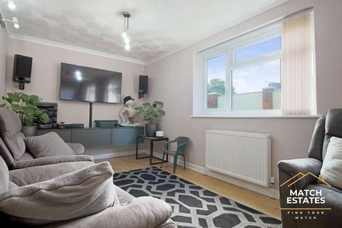 Gladstone Road, Folkestone CT19 4 bed end of terrace house for sale