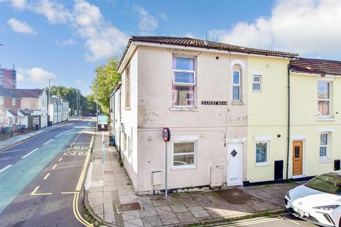 Twyford Avenue, Portsmouth, Hampshire 2 bed end of terrace house for sale