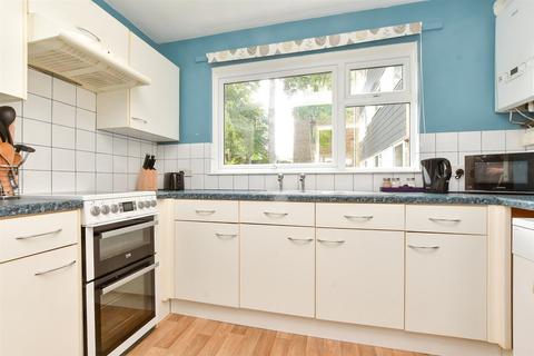 1 bedroom ground floor flat for sale