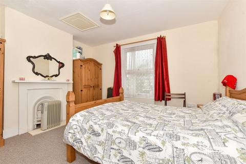 Sturry Road, Canterbury, Kent 2 bed end of terrace house for sale