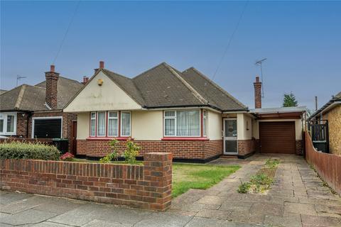 Woodgrange Drive, Thorpe Bay, Essex, SS1 4 bed bungalow for sale