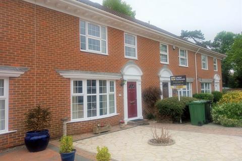 Sheraton Close, Eastbourne, BN21 4HQ 3 bed terraced house for sale