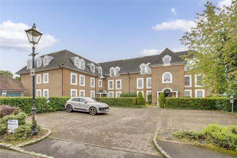 Crossways, Beaconsfield, HP9 2 bed apartment for sale
