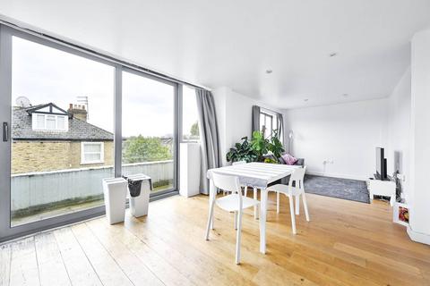 Westwick Gardens, Hammersmith... 1 bed flat for sale