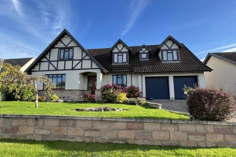8 Findhorn Road, Forres, Morayshire 5 bed detached house for sale